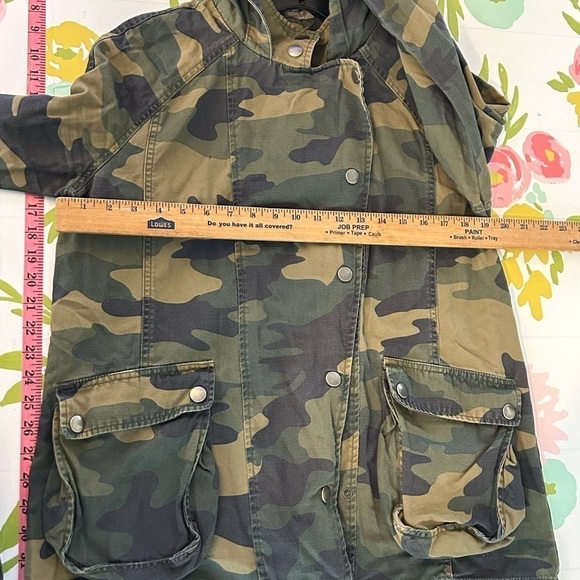 Rubbish Medium Cargo Camouflage Utility Jacket - Picture 7 of 10
